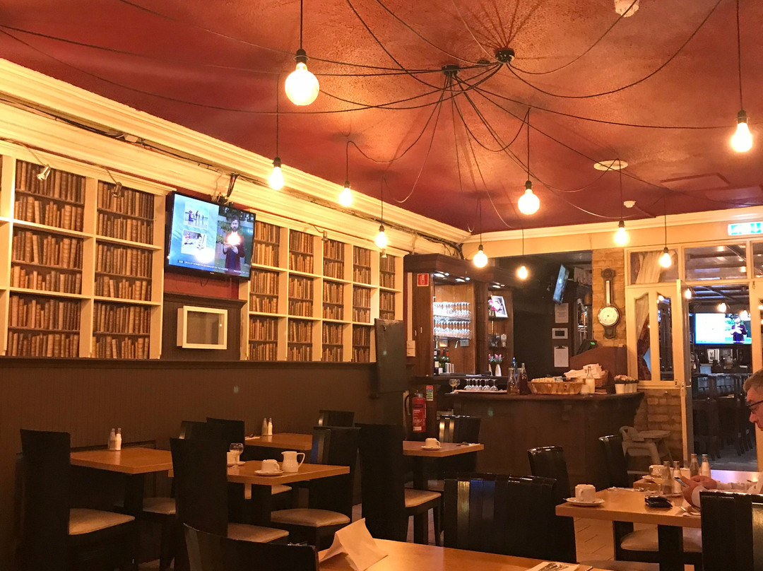 O'Loughlin's Hotel主图