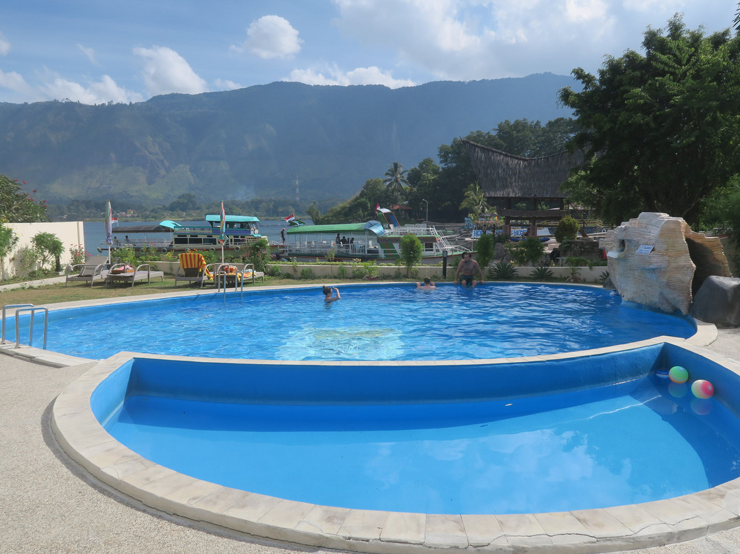 Zoé’s Paradise Waterfront Hotel主图