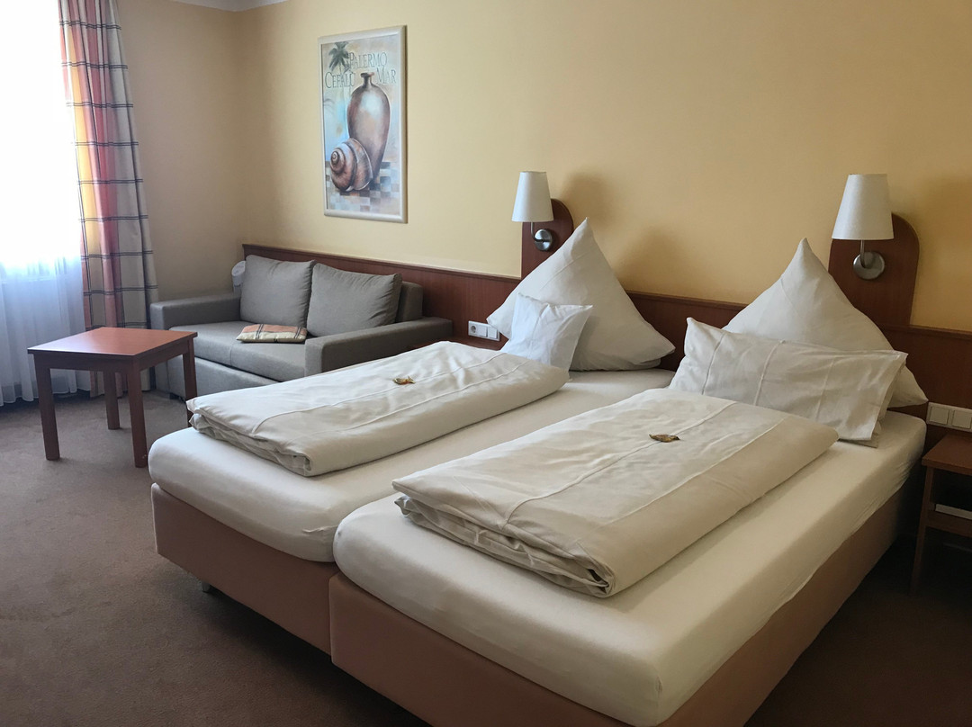 芮思登斯酒店主图