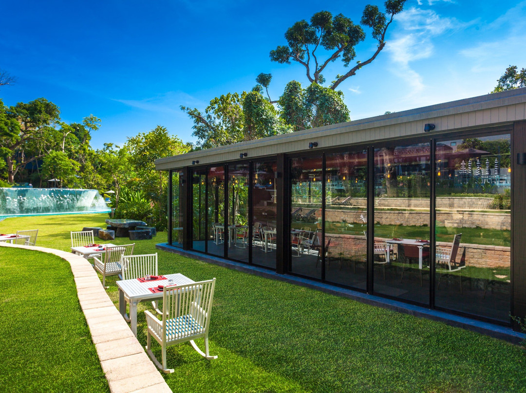 Baba Hot Box by Sri panwa