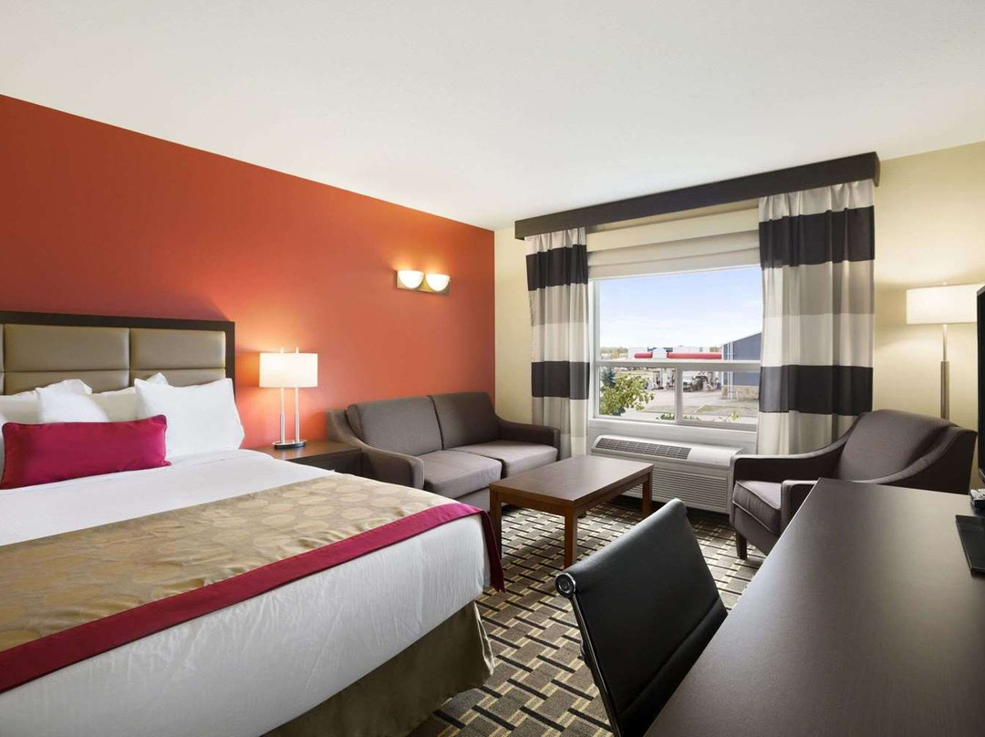 Ramada by Wyndham Edson主图