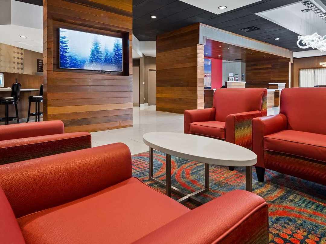 Holiday Inn Brookfield Milwaukee Hotel by IHG主图