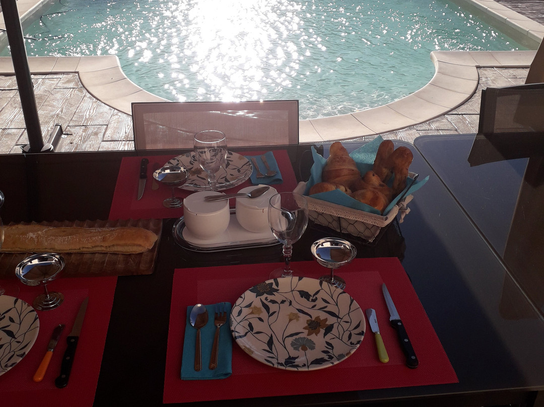 Chambres D'hotes Les Piscines主图