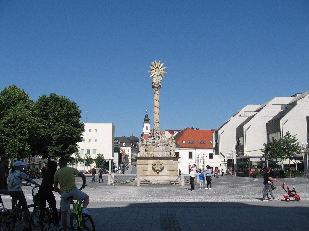 Trinity Square-Trnava必去景点