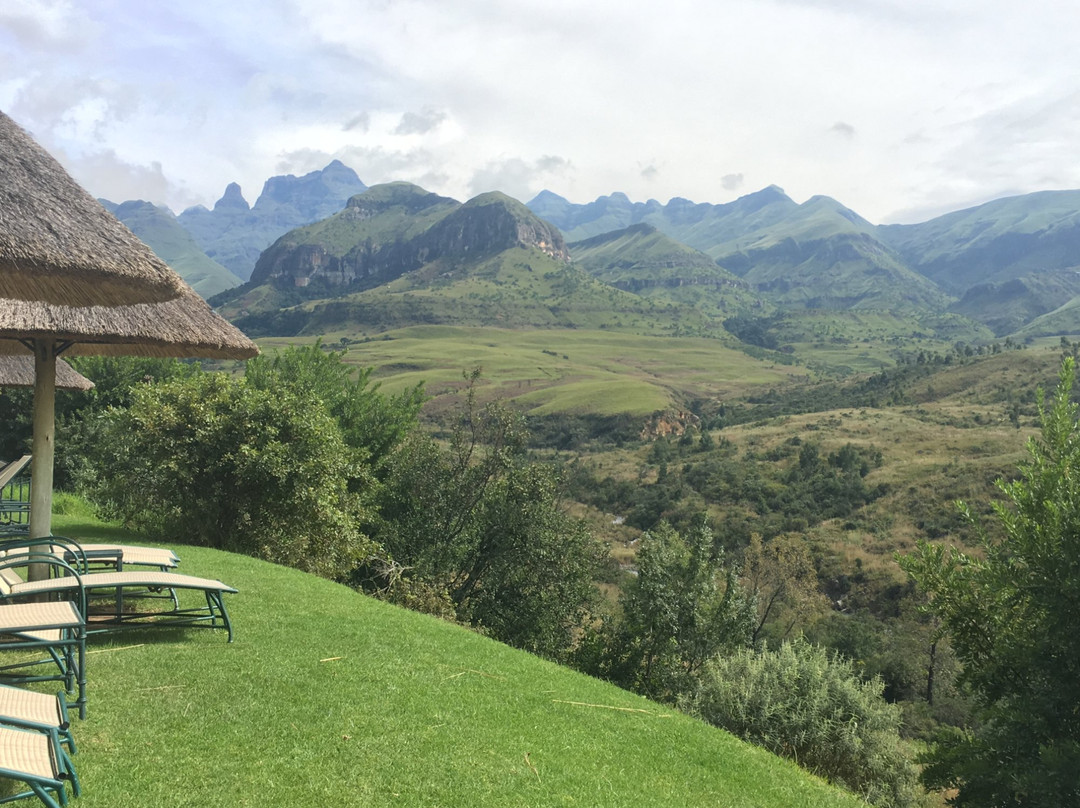 Cathedral Peak Hotel主图