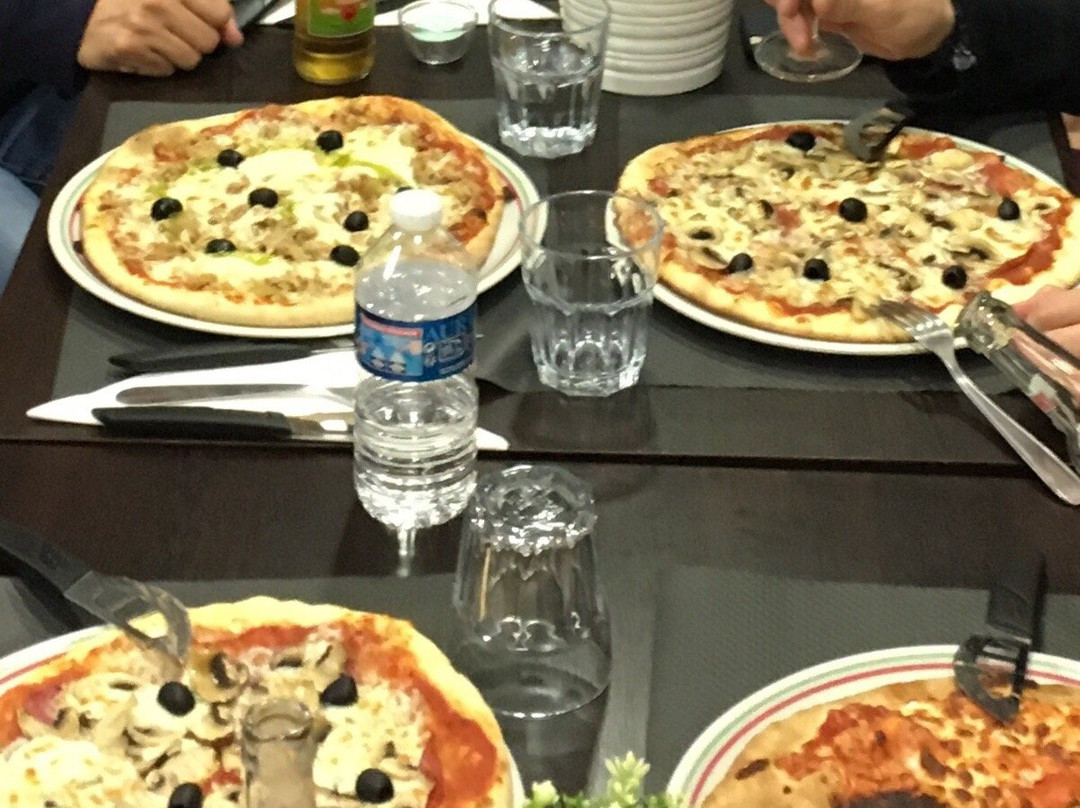 Cattenom餐馆和美食-Gusto Pizza