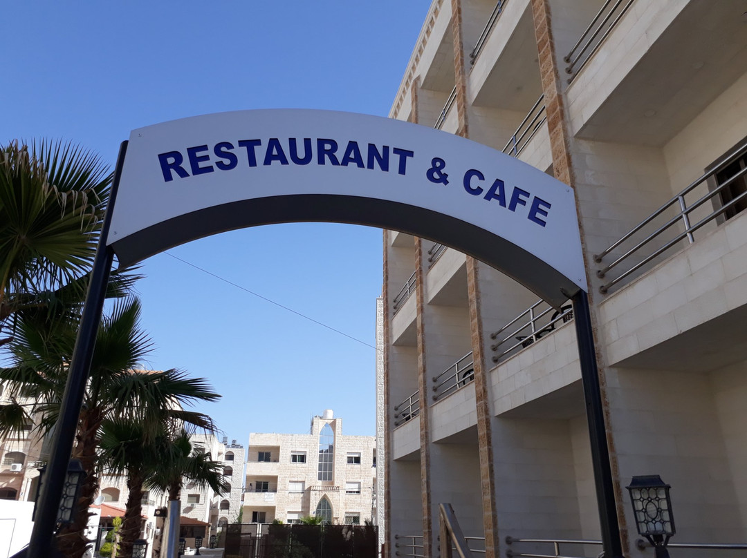 Al Jamal Hotel主图