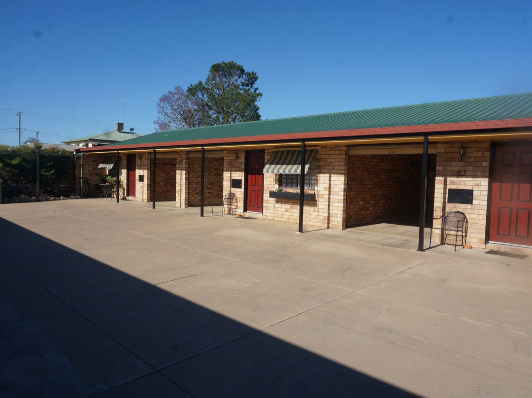 Miles Outback Motel主图