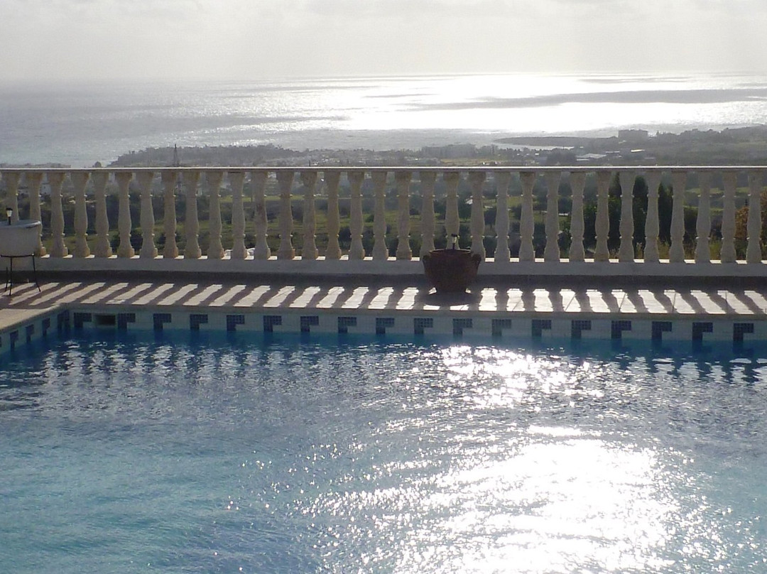 House on the Hill B&B主图