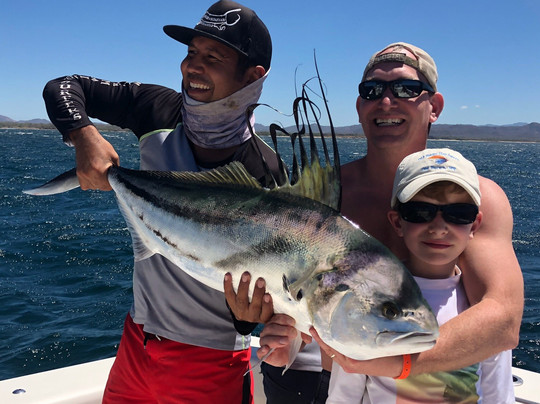 Mermaids and Surfers-塔马林多必去景点