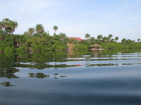 La Source Aux Lamantins主图