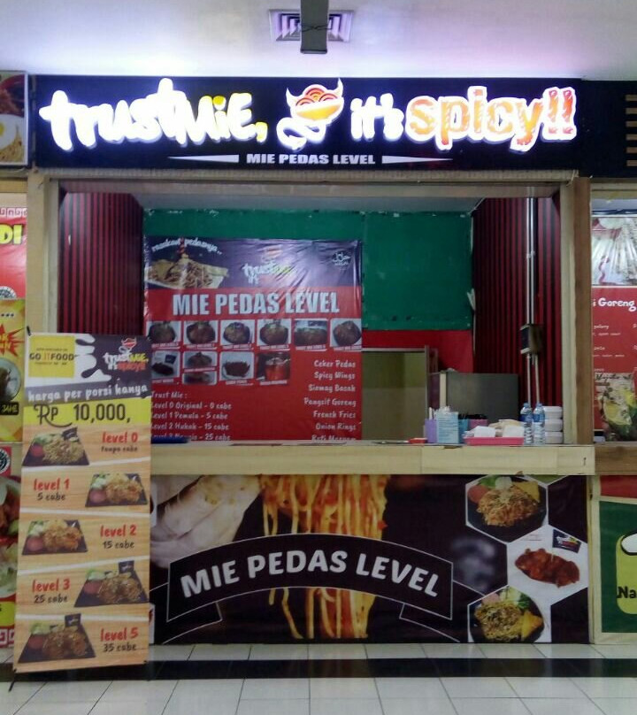 Sragen餐馆和美食-Trust Mie, it's Spicy