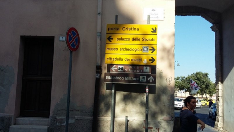 Porta S'Avanzada