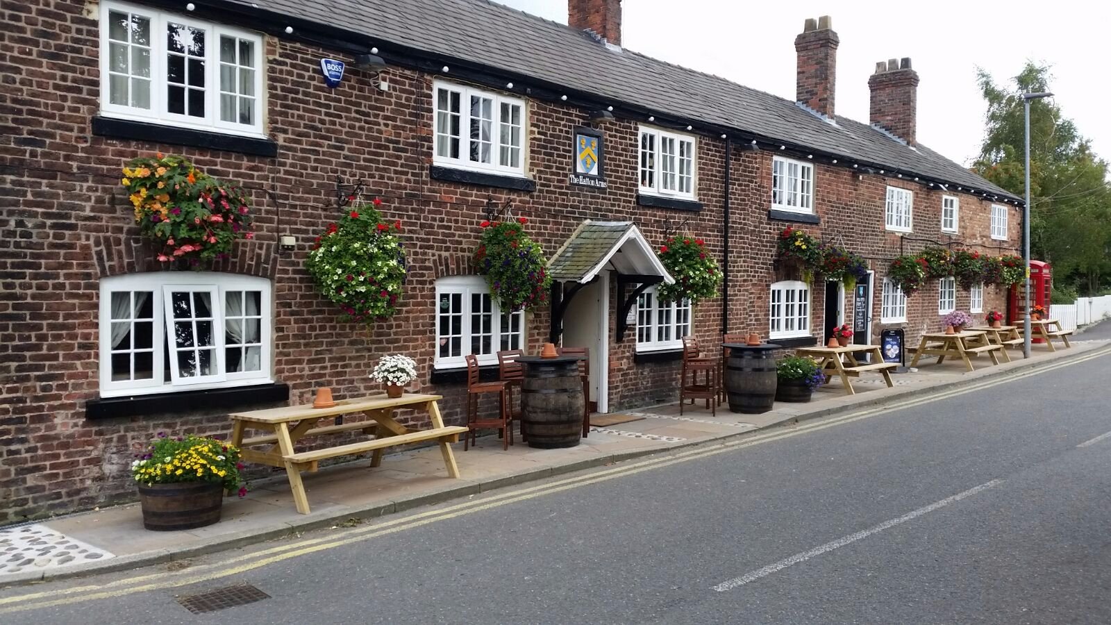 Hatton Arms-官方