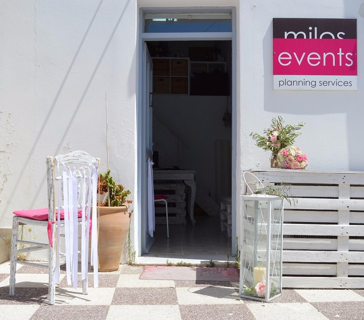 Milos Athena Travel-Adamas必去景点