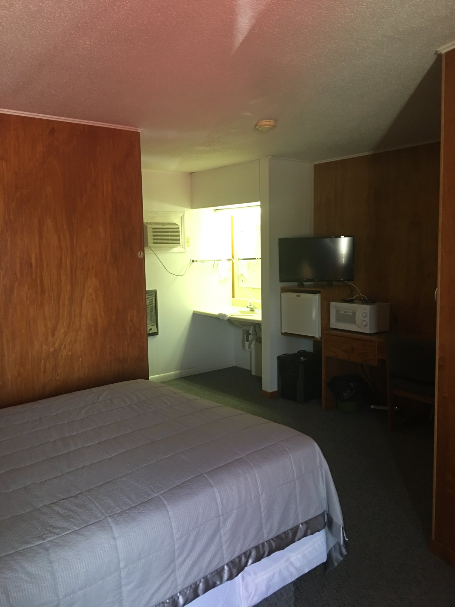 West Motel-官方