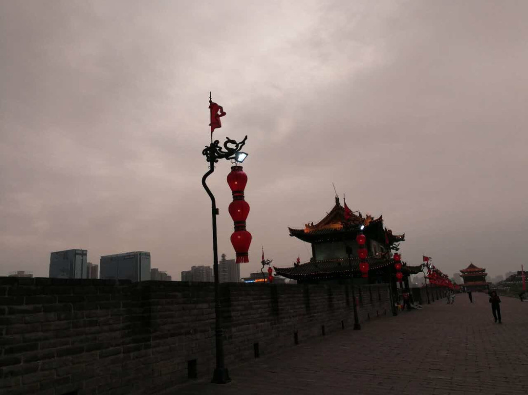 唐城墙遗址公园-西安市必去景点