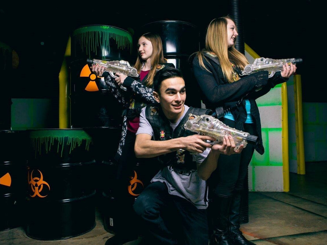 Lightspeed Go-Karts & Laser Tag-Greenfield必去景点