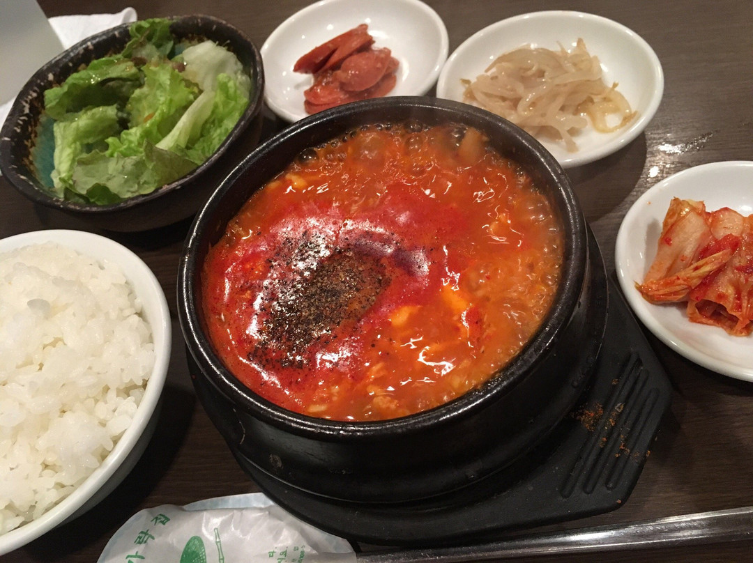 韓国家庭料理 とうがらし 八重洲店