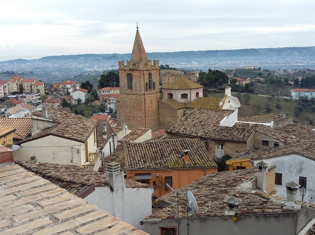 Spoltore旅游景点-Castello Longobardo
