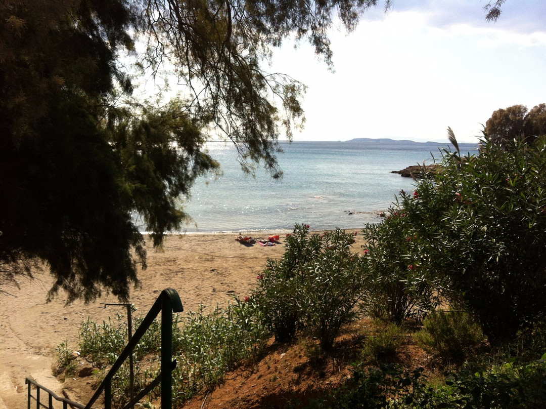 Pouda Beach-Lagonisi必去景点