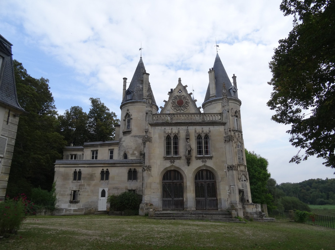 Château de Mont-l'Eveque景点图片