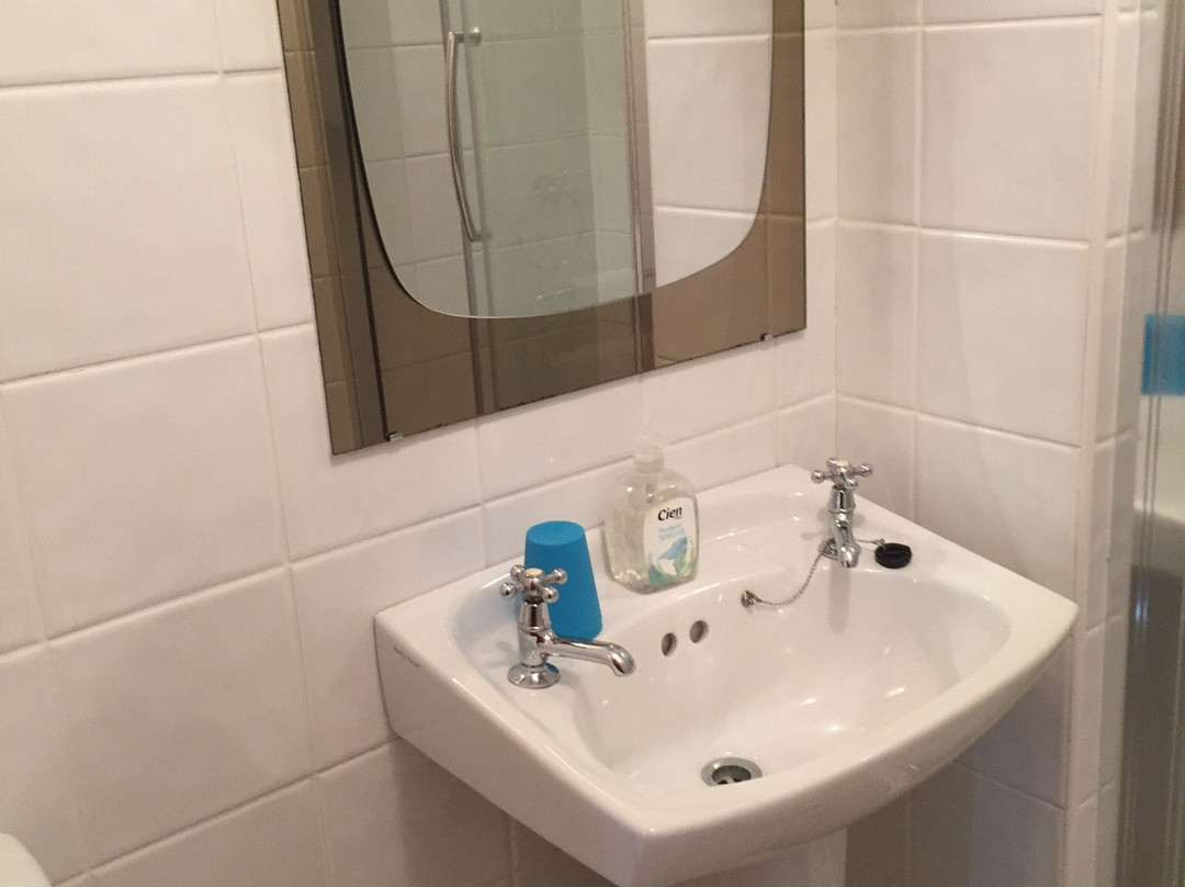 Hillcrest Guest House