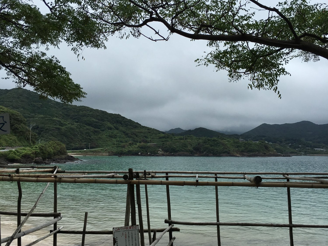 Hitotsuku Beach景点图片