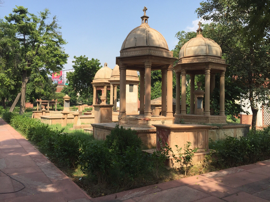 Roman Catholic Cemetery-阿格拉必去景点
