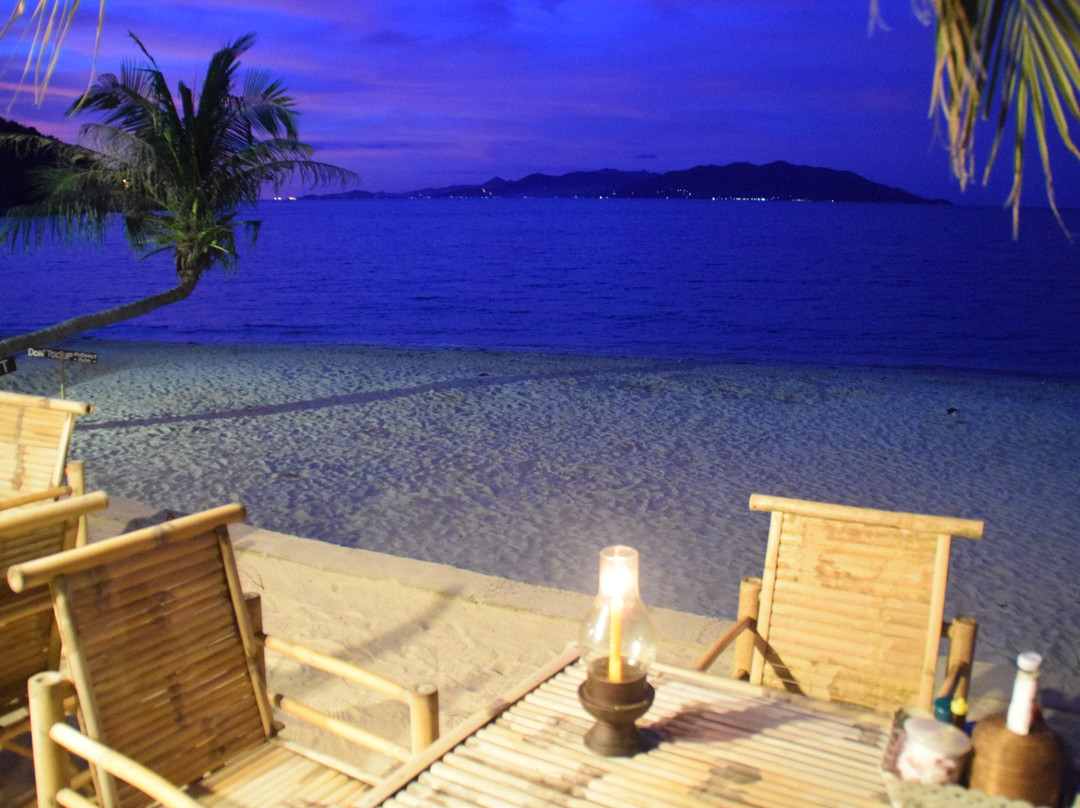 千手观音庙餐馆和美食-Thongson Bay Restaurant