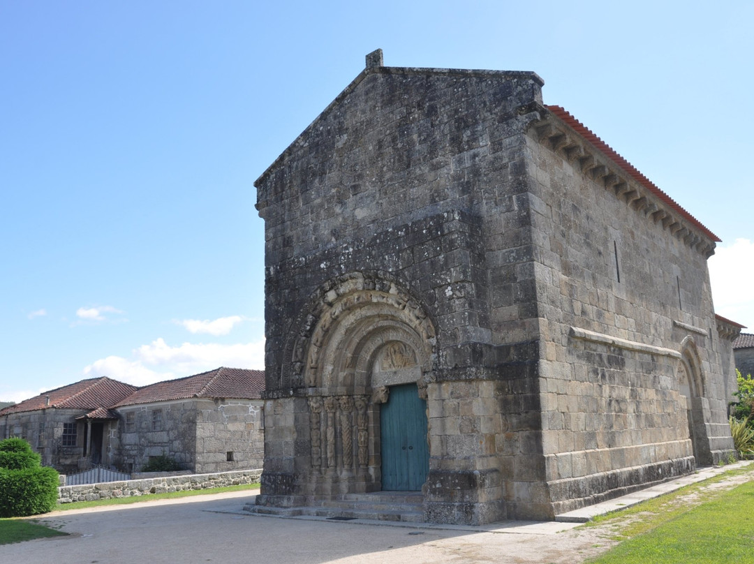 Mosteiro De Bravaes景点图片