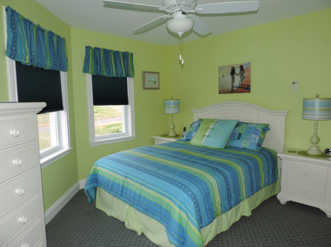 Shipwreck Point Lighthouse-Souris必去景点