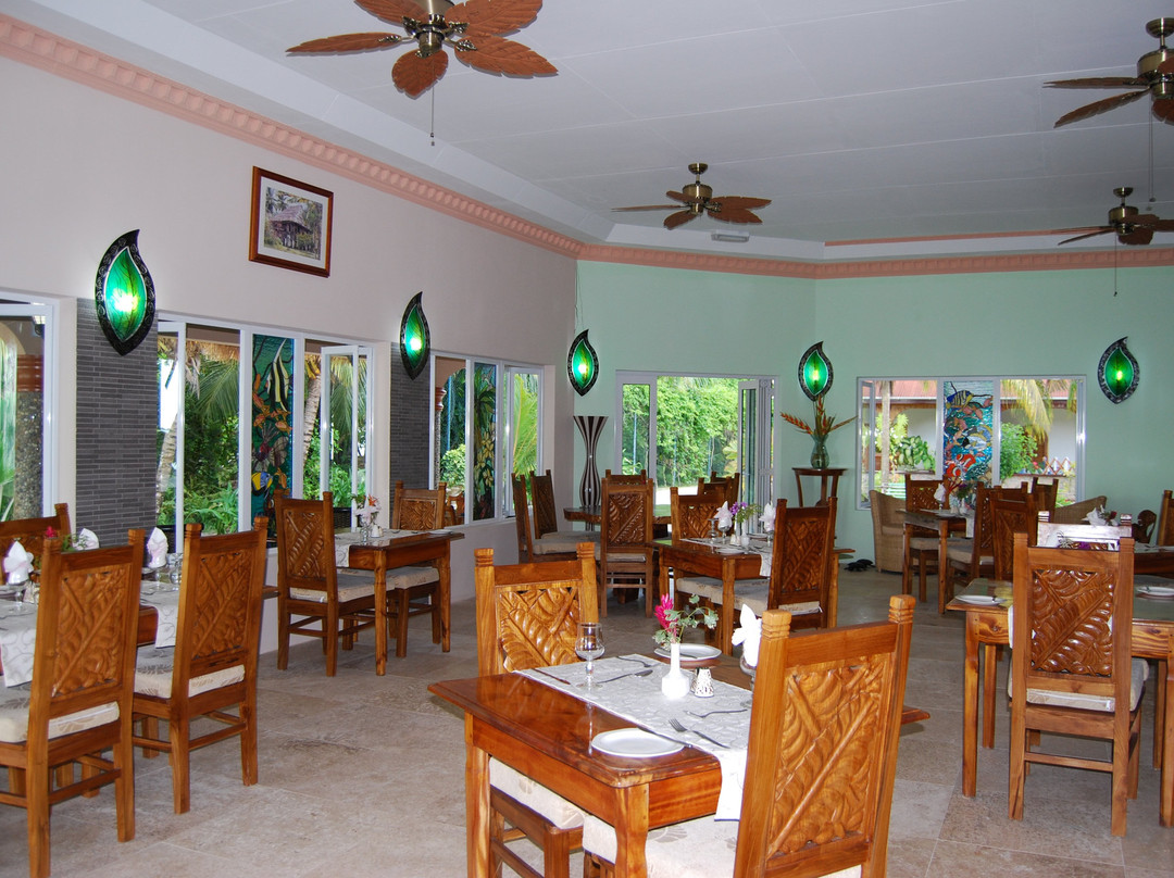 Islander Hotel