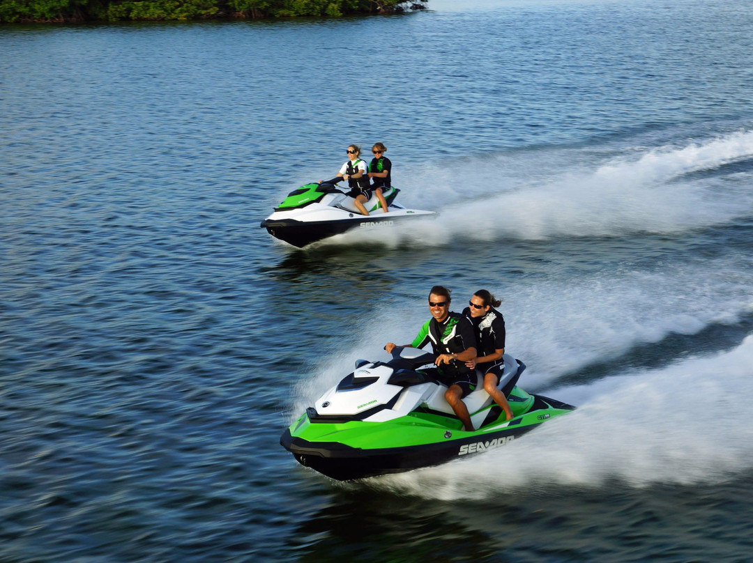 Iguana Watersports景点图片