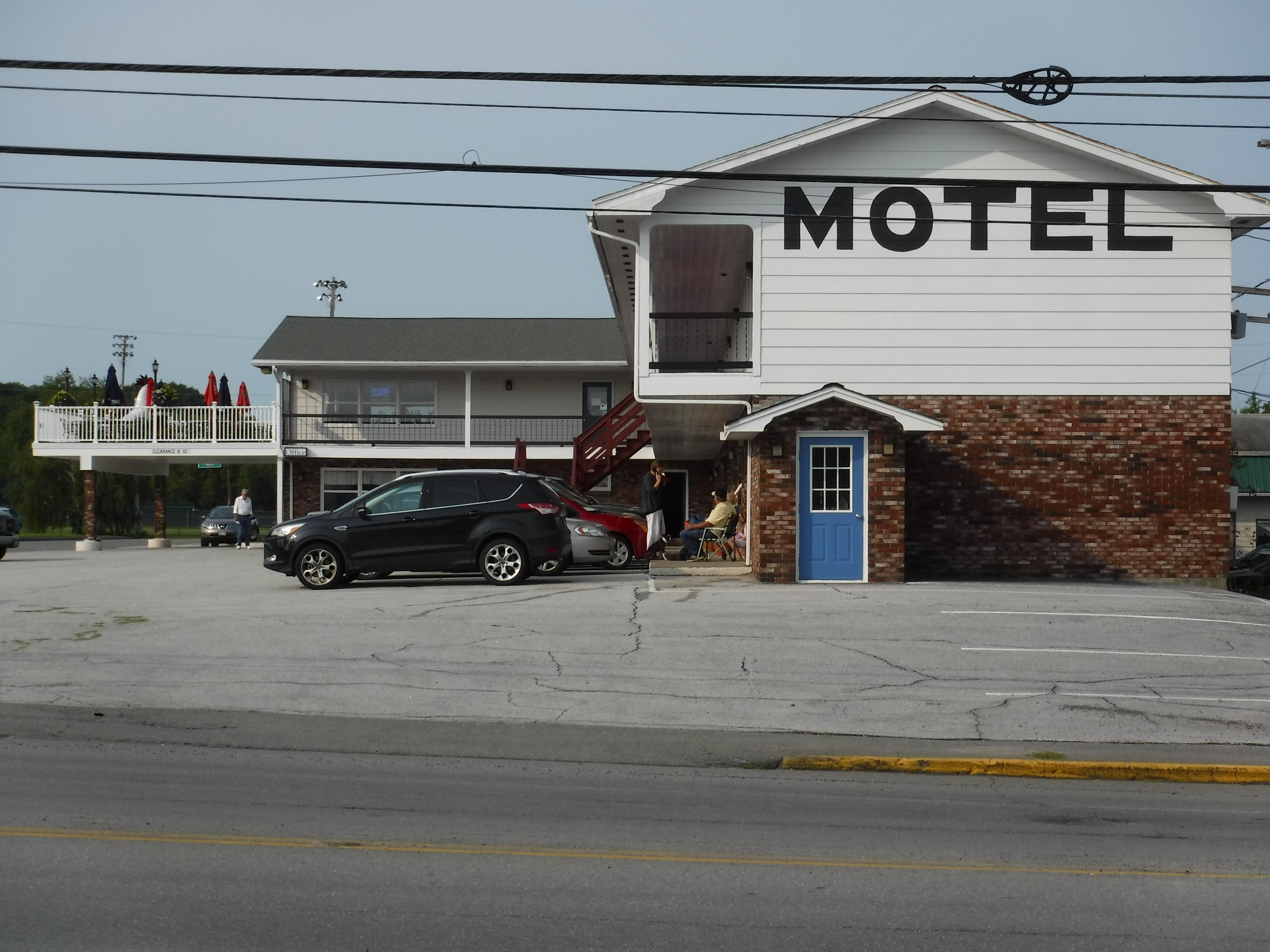 Brewer Motor Inn-官方