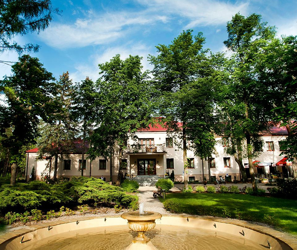 Zelechow酒店住宿-Las Woda