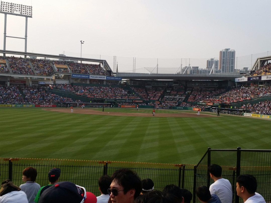 Hanwha Life Insurance Eagles Park-大田必去景点