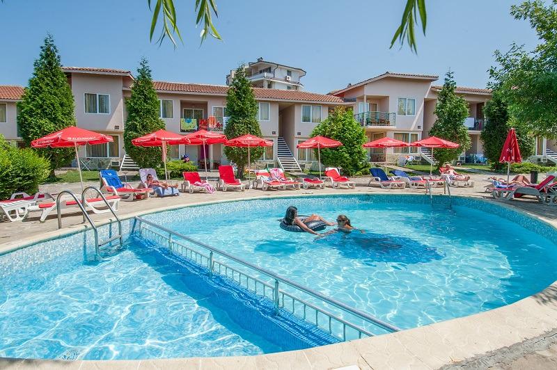 Merlin Club Hotel-官方