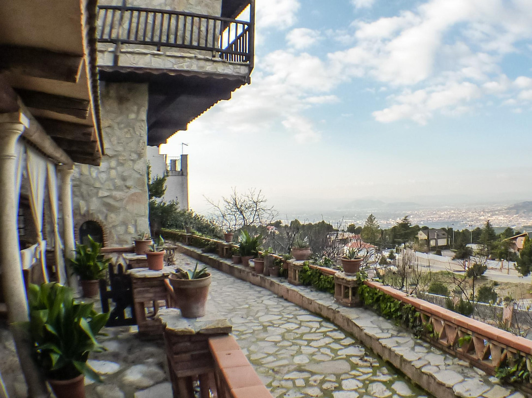 拉苏维亚酒店住宿-Green Peaks Casa Rural B&B