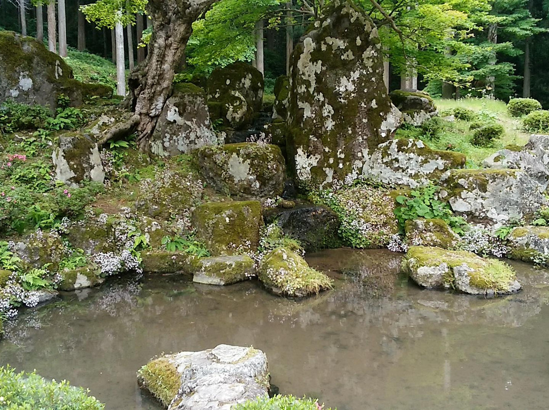 Suwa Yakata Remains Garden景点图片