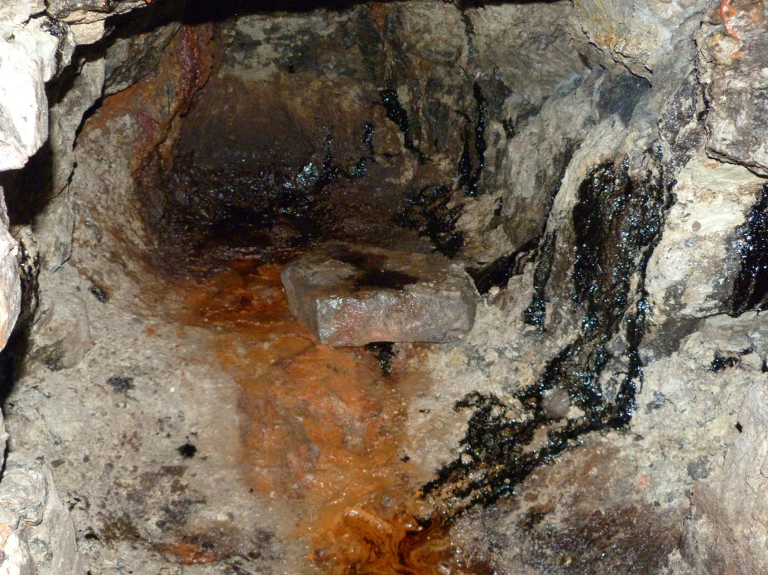Tar Tunnel-铁桥必去景点