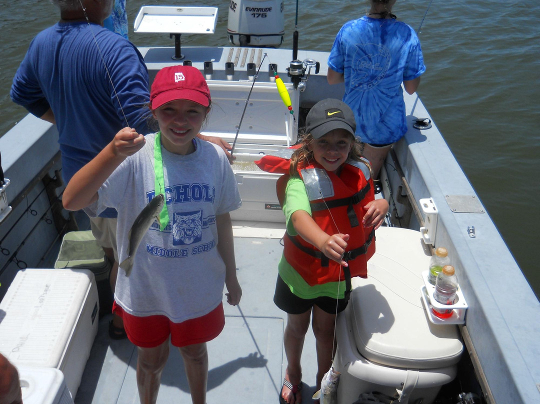 Reel Attraction Charters-格尔夫海岸必去景点