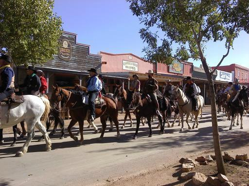 Bronco Trading-墓碑镇必去景点