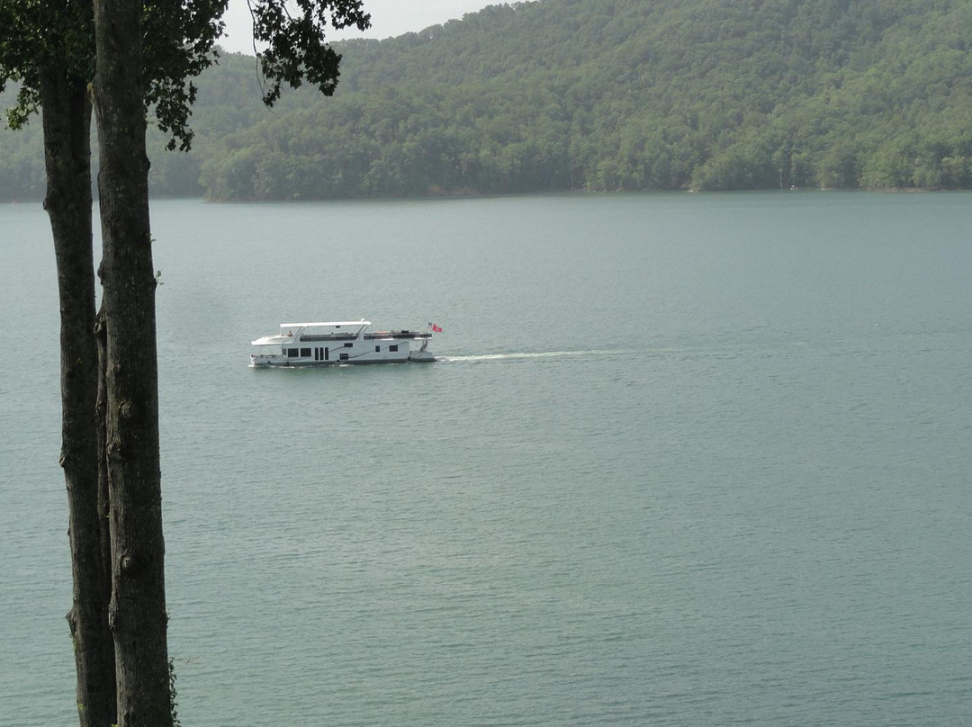 Watauga Lake景点图片