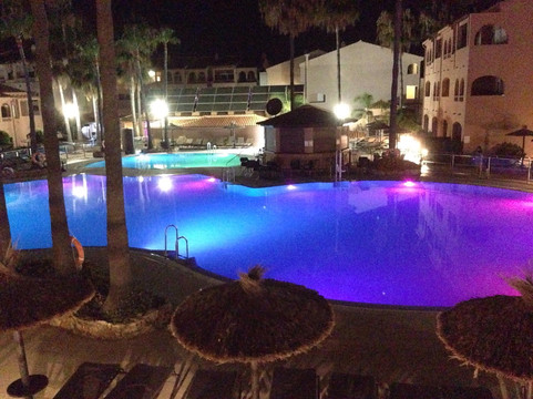 洛斯阿米戈斯海滩俱乐部酒店