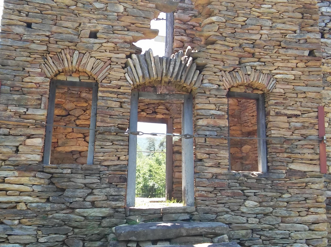Colonel Jack Martin Rock House景点图片