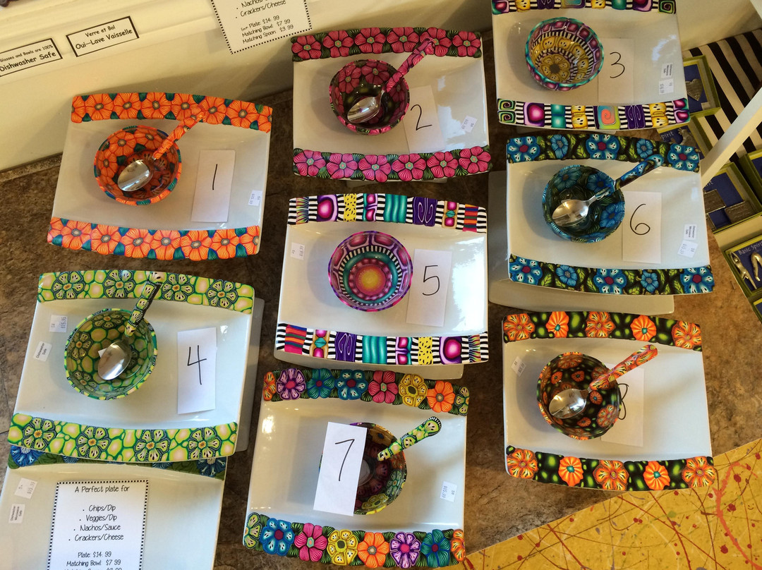 Handworks Gifts and Gallery-加纳诺克必去景点