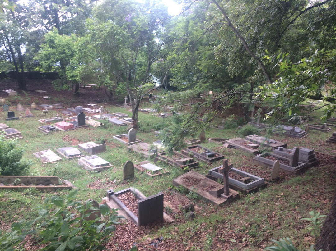 Tiger Hill Cemetery景点图片