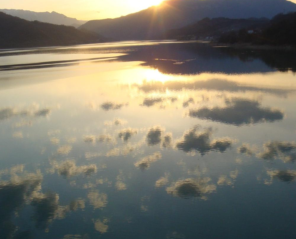Jablanicas Lake景点图片
