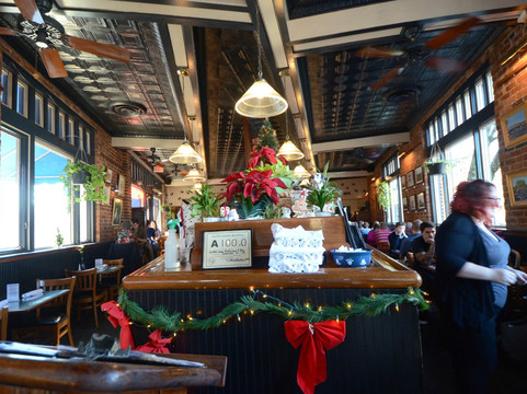 Spotted Dog Restaurant & Bar